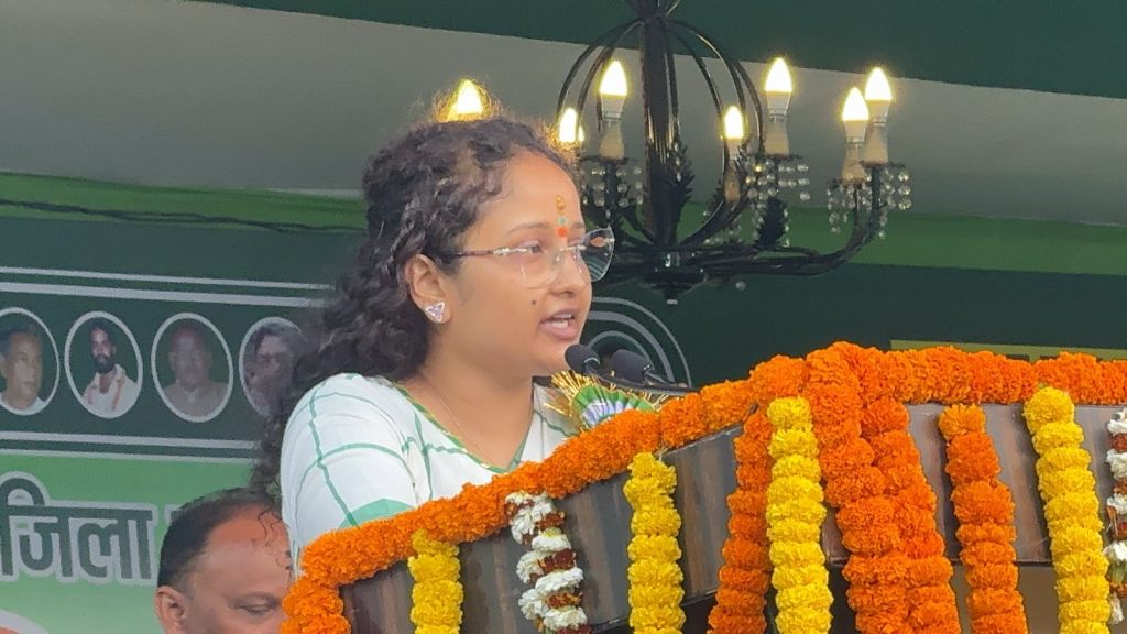 kalpana soren active in politics at giridih jmm foundation day