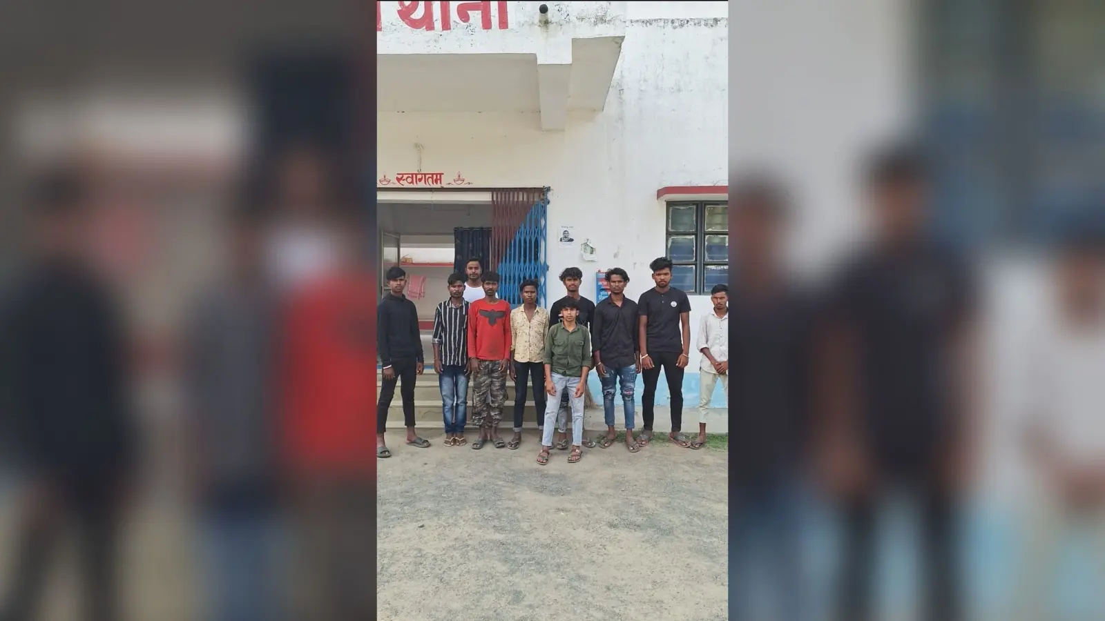 आंध्रप्रदेश के कृष्णा जिले में बंधक बनाकर रखे गये 15 मजदूरों को नाला पुलिस ने कराया मुक्त
