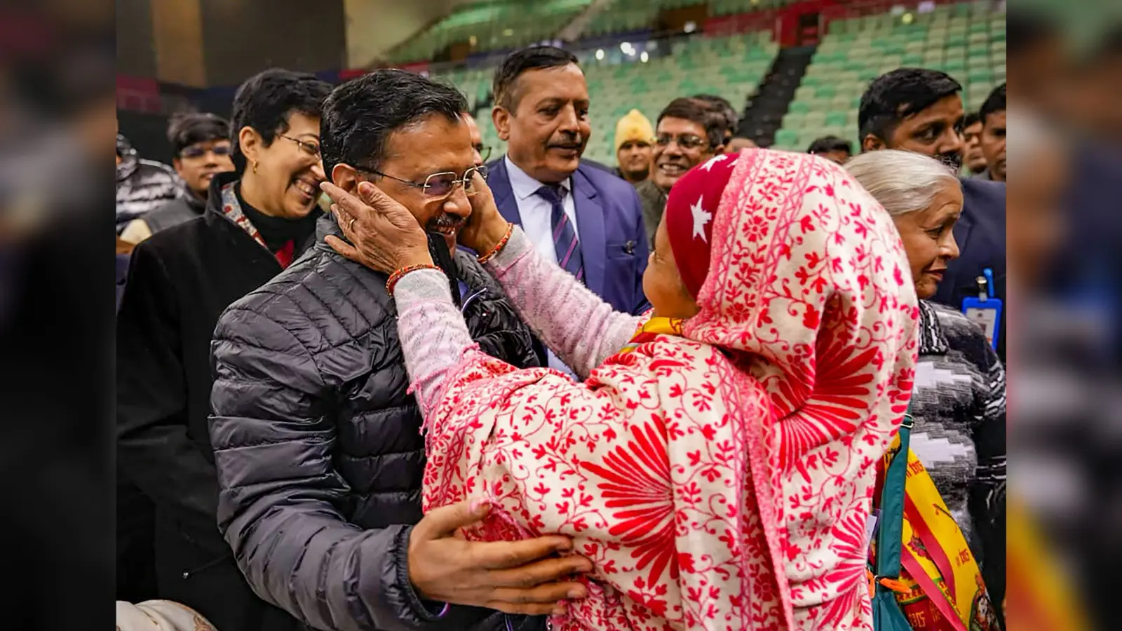 ‘भारी जुर्माना लगाना चाहिए’, अरविंद केजरीवाल को सीएम पद से हटाने की मांग पर हाई कोर्ट ने याचिकाकर्ता को लगाई फटकार