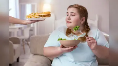 Belly Fat : क्या आप भी पेट की जिद्दि चर्बी को लेकर है परेशान? जानिए इससे जुड़े कारणों के बारे में