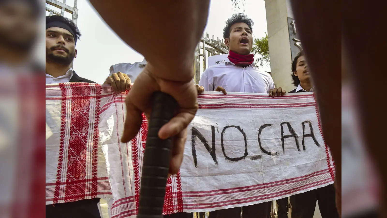 CAA Rules: सीएए को लेकर विपक्ष का जोरदार विरोध, सुरक्षा बल तैनात, दिल्ली में अर्द्धसैनिक बलों का फ्लैग मार्च