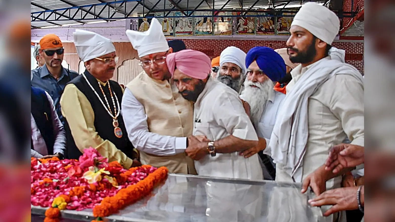 Uttarakhand Gurudwara Murder: सेवानिवृत्त आईएएस अधिकारी सहित पांच के खिलाफ प्राथमिकी दर्ज