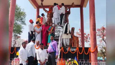 लातेहार में मनाया गया अमर शहीद नीलांबर-पीतांबर का 165 वां शहादत दिवस, पढ़ें उनकी वीर गाथा