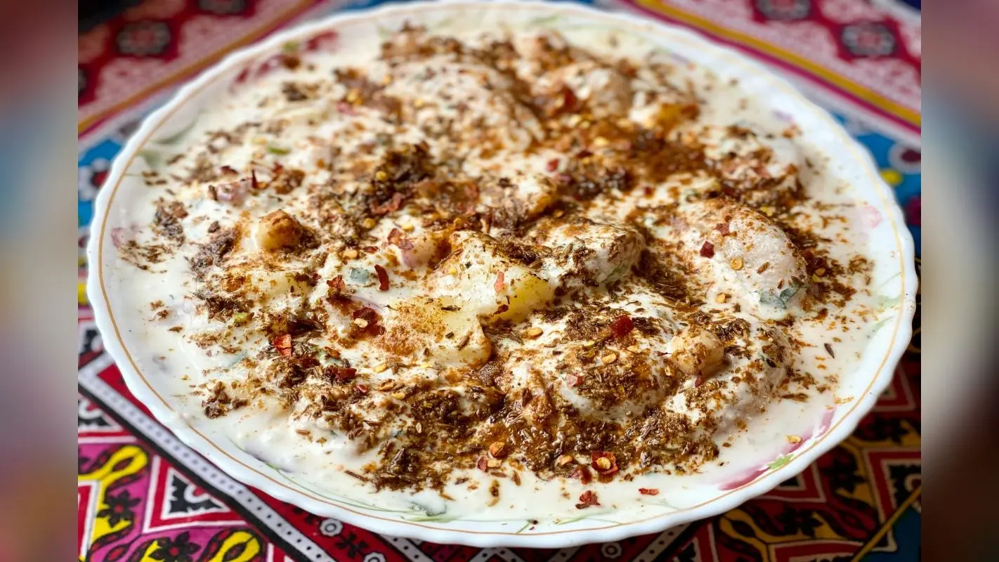 Holi Recipe: घर पर बनाएं मुलायम दही बड़े, जानें तरीका