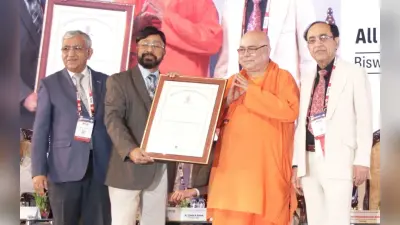 कोलकाता में डॉ बीपी कश्यप को विट्रियो रेटिना के क्षेत्र में मिली FAICO की मानद उपाधि