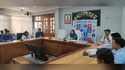 लातेहार…….वोटर अवेयरनेस फोरम का गठन करना सुनिश्चित करें : डीसी