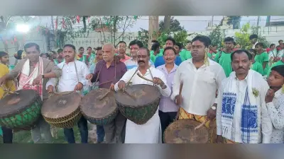 सोनारी दोमुहानी में मना बाहा पर्व
