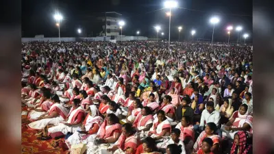 लोयला मैदान में पुण्य बृहस्पतिवार की आराधना में शामिल हुए मसीही विश्वासी, बोले आर्चबिशप :प्रभु यीशु की तरह हम भी विनम्र बनें
