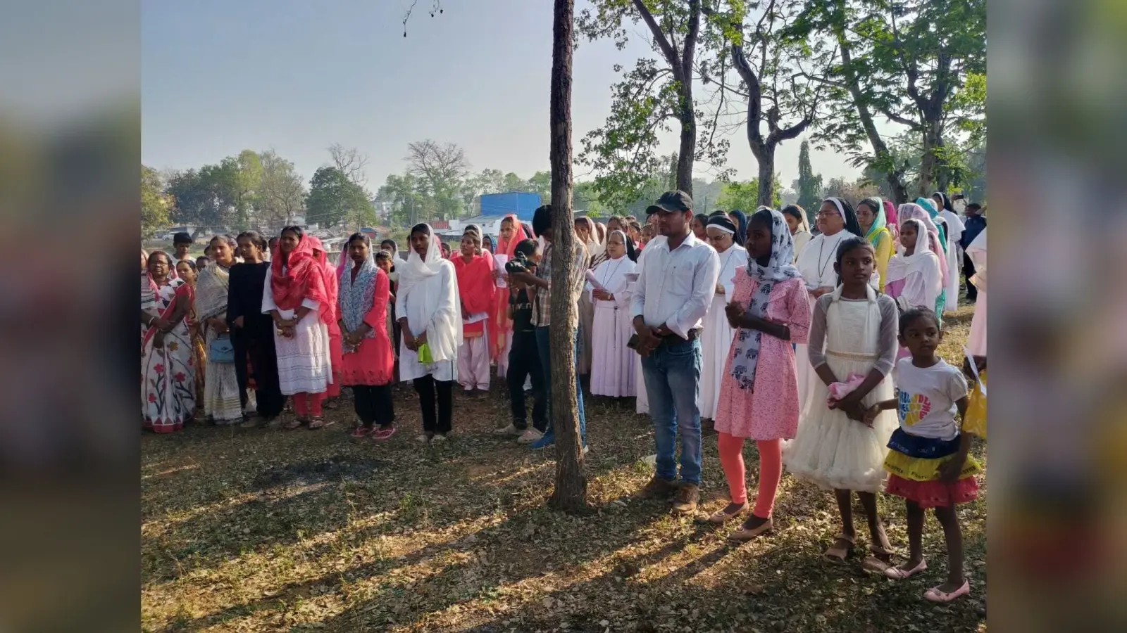 गुड फ्राइडे पर प्रभु यीशु की निकाली गयी क्रूस यात्रा