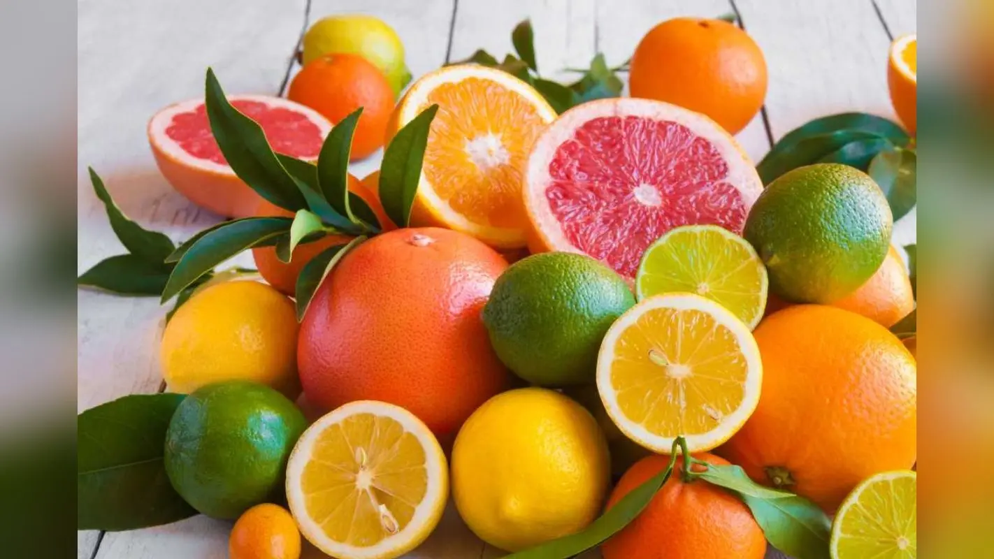 Fruits for Lungs: फेफड़ों को रखना है स्वस्थ तो खाएं ये 4 फल, डायटीशियन ने बताया