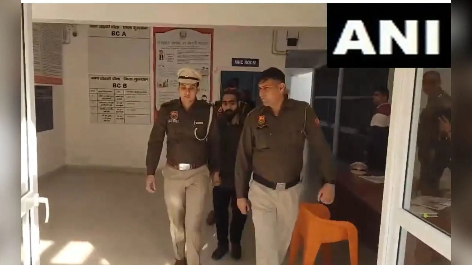 Gurugram News: मा��थ फ्रेशनर खाने के बाद खून की उल्टी होने के मामले में रेस्तरां मैनेजर गिरफ्तार, 5 लोग हुए थे बीमार