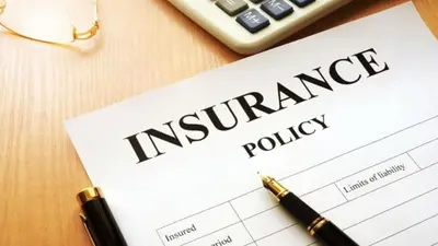 Insurance: बीमा खरीदने वालों को लगा झटका, पॉलिसी सरेंडर पर नहीं मिलेगा ज्यादा पैसा, जानें इरडा की नयी गाइडलाइन