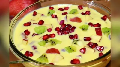 Holi Special Custard Recipe: अगर आप इस होली मीठे में कुछ बेहतरीन बनाना चाहते हैं, तो ये है आप के लिए फ्रूट कस्टर्ड की रेसिपी