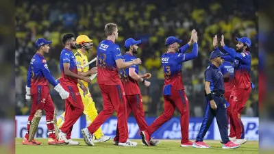 IPL 2024 : प्लेऑफ की दौड़ में CSK, LSG और RCB में से कौन मार सकता है बाजी?