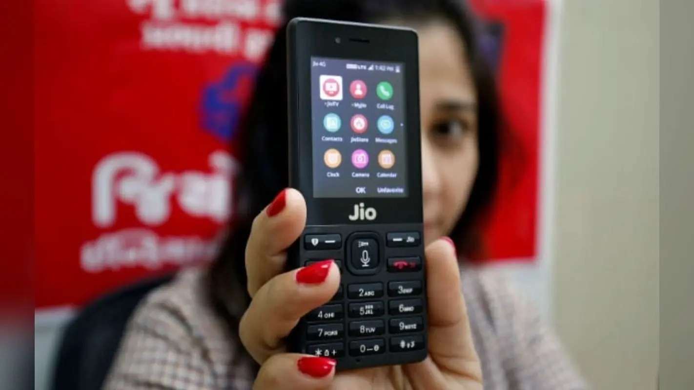 895 रुपये में Jio दे रहा 11 महीने की वैलिडिटी, खास है यह प्लान