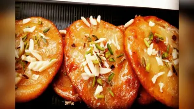 Kurkura Malpua Recipe: घर पर बनाएं स्वादिष्ट और कुरकुरा मालपुआ, जानें क्या है तरीका