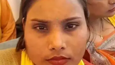 UP Crime : सुहेलदेव समाज पार्टी की नेता नंदिनी राजभर की चाकू से गोदकर हत्या, इलाके में दहशत