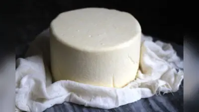 Paneer Making Methods: दूध में नींबू या सिरका डालकर बनाते हैं पनीर तो हो जाएं सावधान, पहले जान लें फायदे और नुकसान