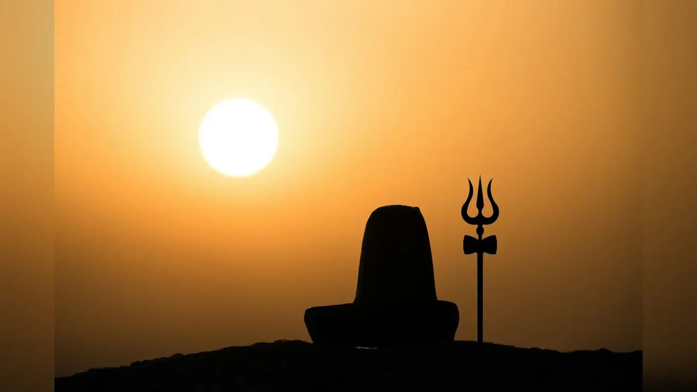 Mahashivratri 2024: लाल साड़ी से लेकर थ्रेड वर्क सूट तक, महाशिवरात्रि के लिए ये हैं बेस्ट आउटफिट आइडियाज