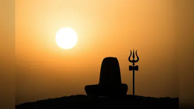 Mahashivratri 2024: लाल साड़ी से लेकर थ्रेड वर्क सूट तक, महाशिवरात्रि के लिए ये हैं बेस्ट आउटफिट आइडियाज