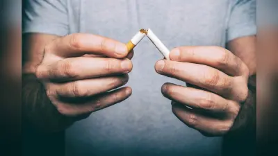 Smoking : नॉन स्मोकर्स में बढ़ता लंग कैंसर का खतरा? बीड़ी-सिगरेट के अलावा यह कारक हैं जिम्मेदार