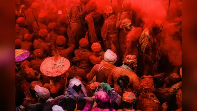 Story of Holi: कौन था प्रह्लाद, जिसे उसके पिता ने कई बार की थी मारने की कोशिश