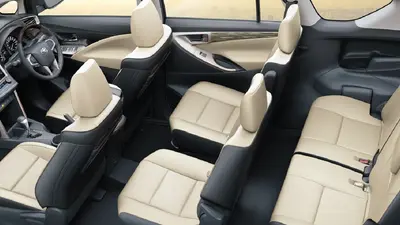बड़े परिवार की बड़ी कार Toyota Innova Crysta, इस MPV के आगे कार्निवल बेकार