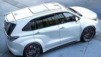Innova HyCross को नए वेरिएंट में लाने जा रही Toyota, जानें क्या है प्लान
