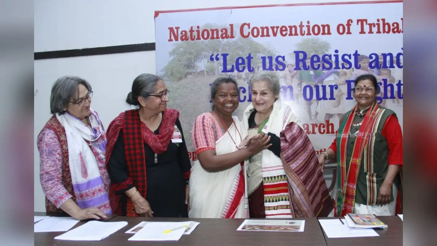 आदिवासी महिलाओं को आर्थिक व सामाजिक अधिकार नहीं, बजट में विशेष घोषणा भी नहीं होती, दिल्ली में वक्ताओं ने जतायी चिंता