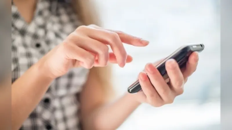 WhatsApp Tips: फोटो और वीडियो से भरा है व्हॉट्सऐप? जानें बैकअप का आसान तरीका