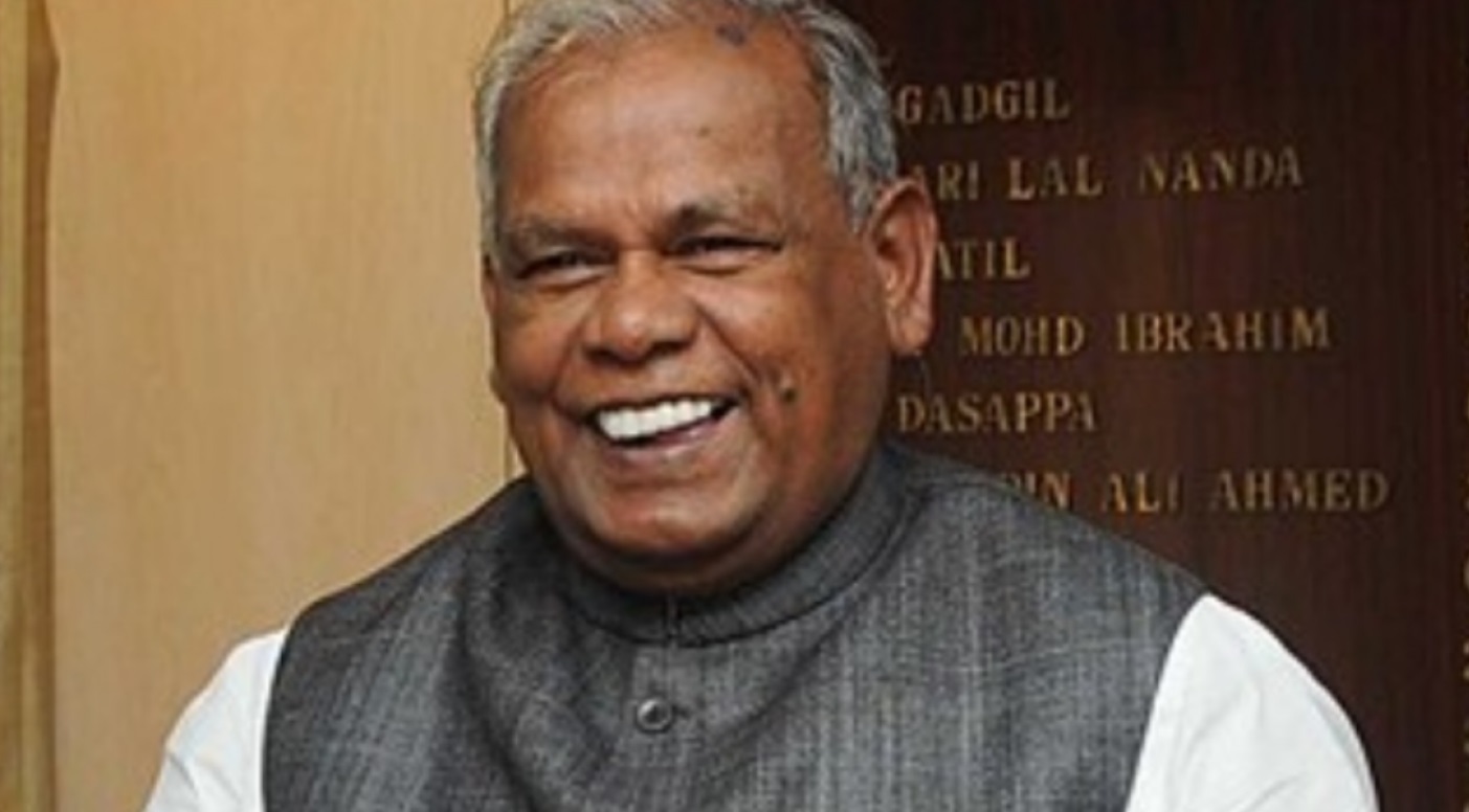 ‘सूरज पश्चिम से उगाएंगे, भारत में अमेरिका का विलय कराएंगे’, राजद के घोषणा पत्र पर जीतनराम मांझी का तंज