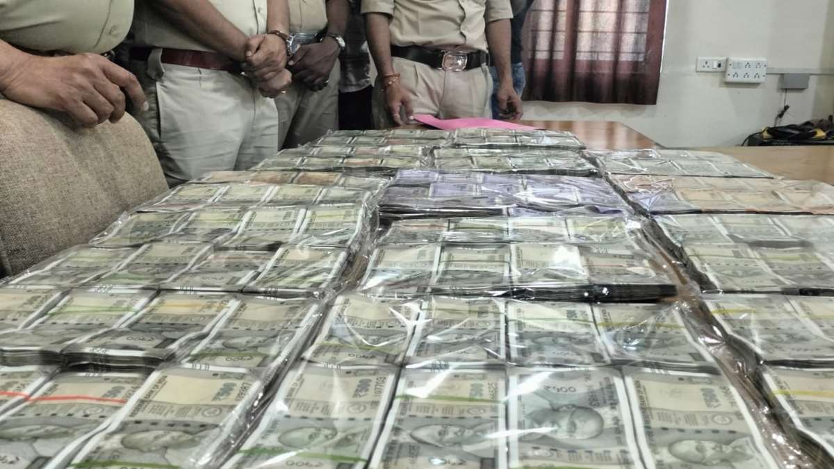 लोकसभा चुनाव 2024ः मुजफ्फरपुर में वाहन चेकिंग में स्काॅर्पियो से मिले इतने लाख, पूछताछ में सामने आयी ये बात