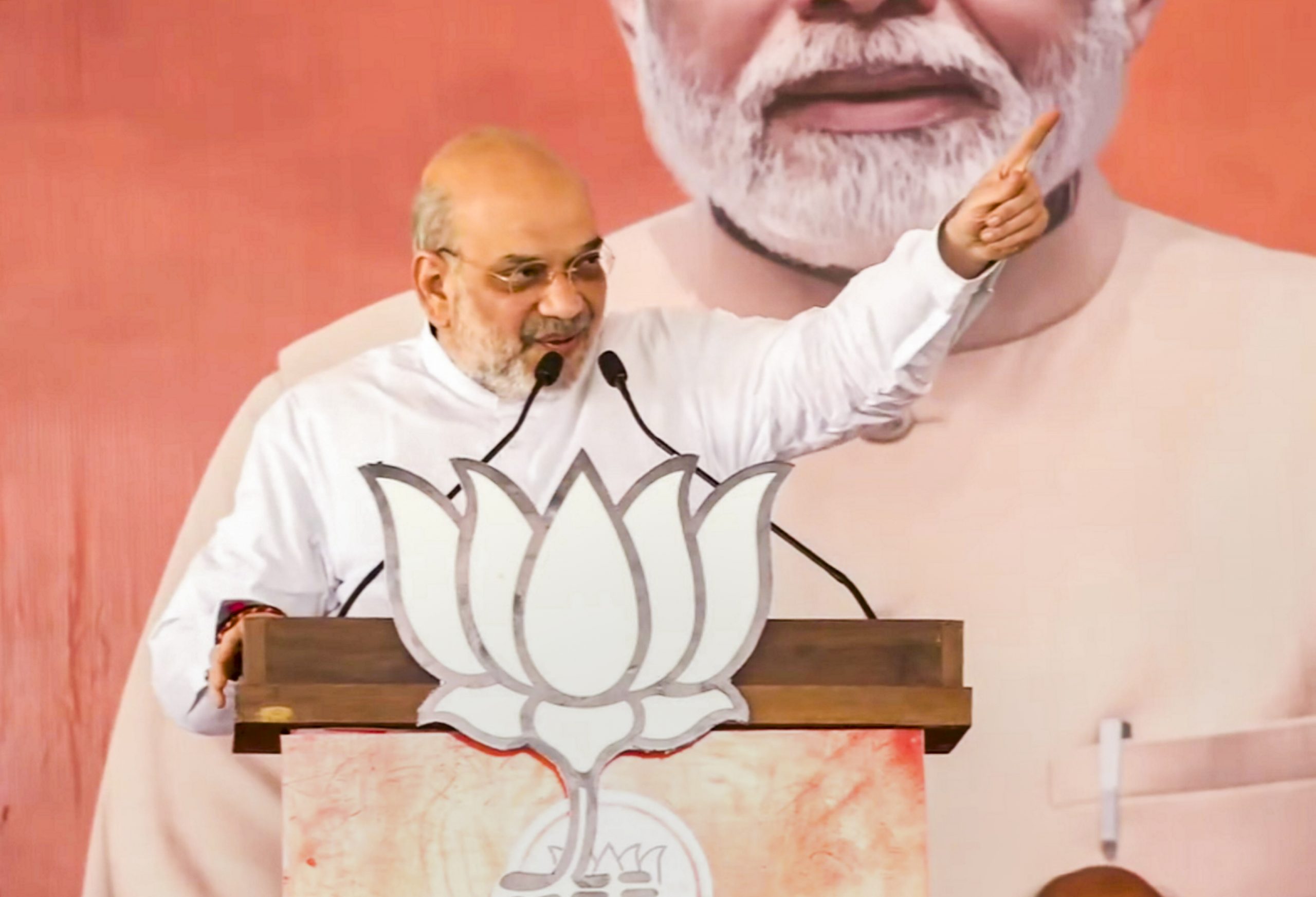 ‘आत्मसमर्पण करें नहीं तो लड़ाई का परिणाम तय’, अमित शाह की नक्सलियों को चेतावनी