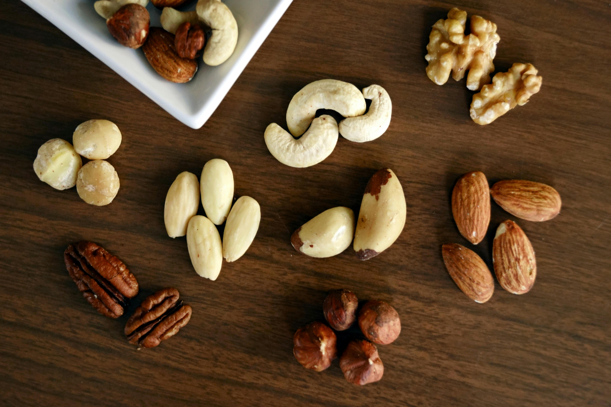 Ghee Roasted Dry Fruits: घी में भुने ड्राई फ्रूट्स खाने से होते हैं ये फायदे, आप भी जानें