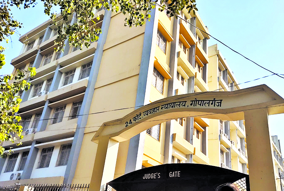 बच्ची से रेप के दोषी को मिली 20 वर्ष कारावास की सजा, तो कोर्ट में ही रो पड़ा