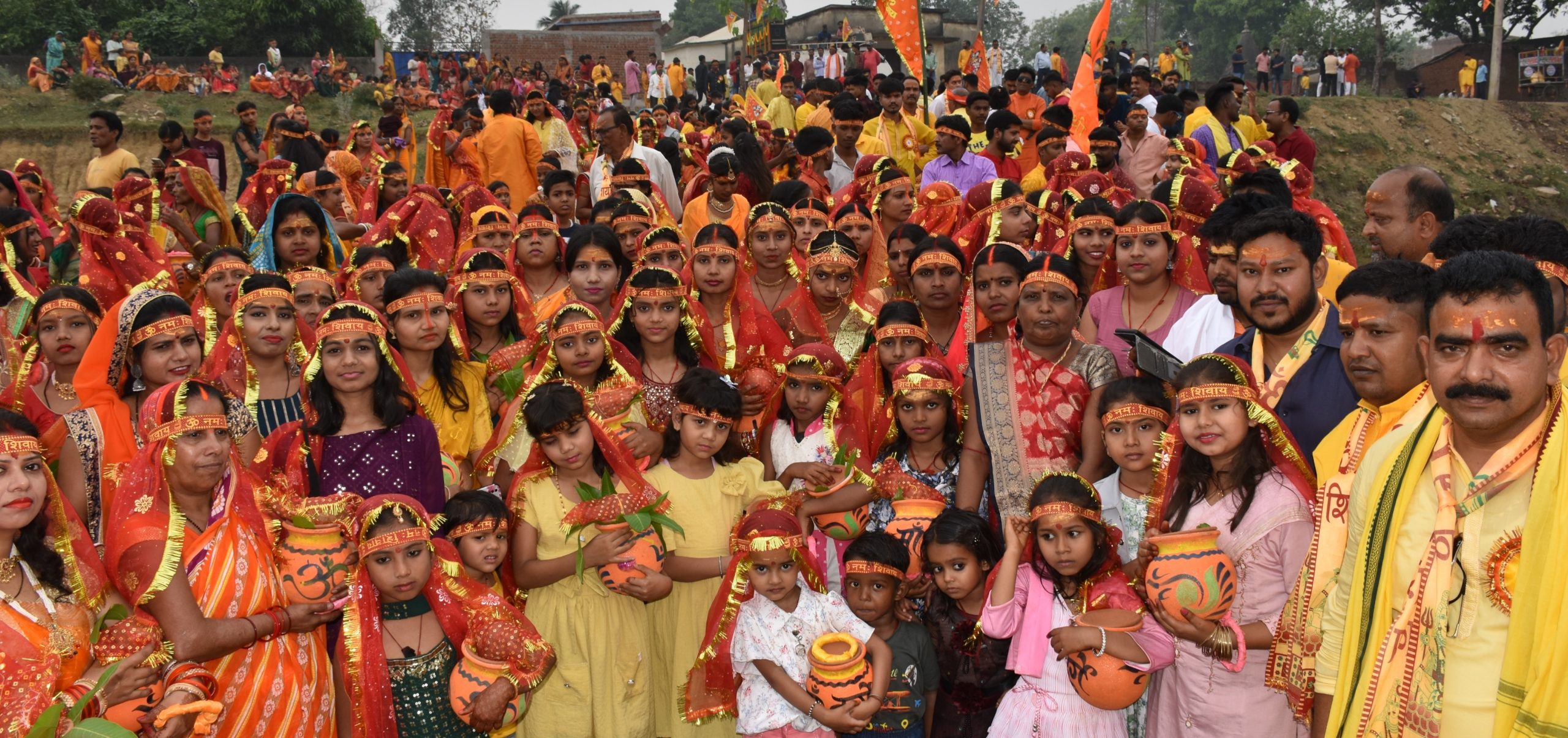 शिव मंदिर के प्राण प्रतिष्ठा को लेकर निकली कलश यात्रा