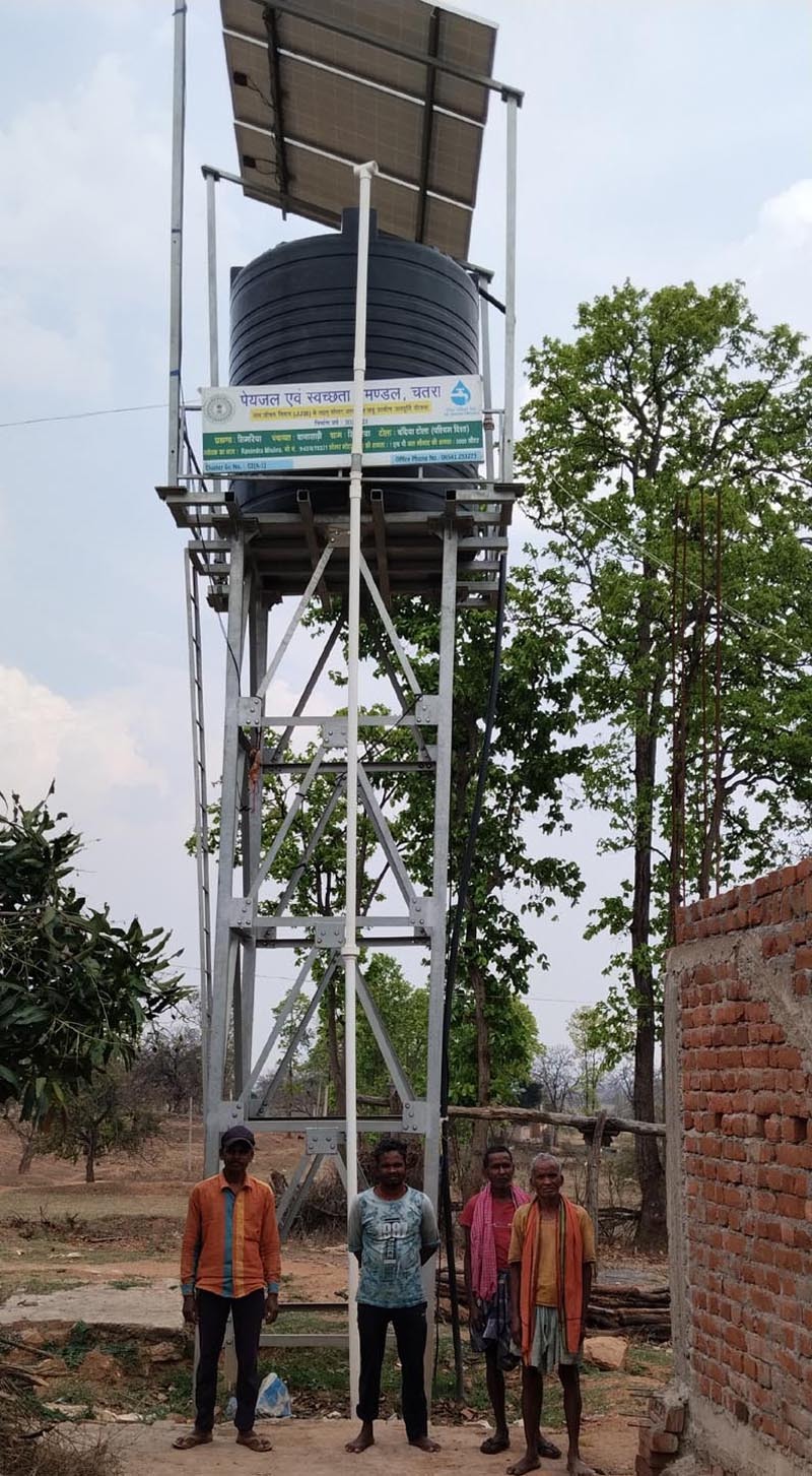 पानी की समस्या से जूझ रहे हैं इचाबार टोला के लोग