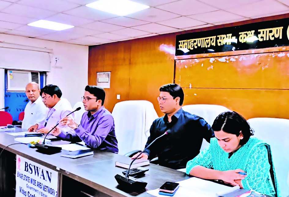 50 फीसदी बूथों पर लाइव वेबकास्टिंग के लिए बिजली व्यवस्था सुनिश्चित करें : डीएम