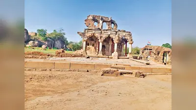 गुमला के नवरत्नगढ़ में खुदाई में मिला 355 साल पुराना शिव मंदिर
