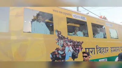 Madhepura सीएम नीतीश ने निश्चय रथ पर सवार हो किया रोड शो, जदयू प्रत्याशी के समर्थन में मांगा वोट