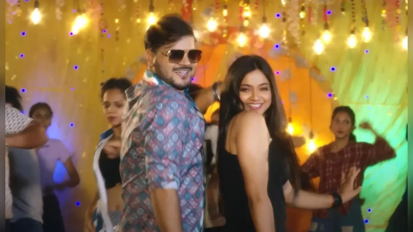 Bhojpuri New Song: अरविंद अकेला कल्लू का नया गाना ‘पगली हंसातिया’ इंटरनेट पर मचा रहा गदर, फैंस बोले- गाना जबरदस्त है, VIDEO