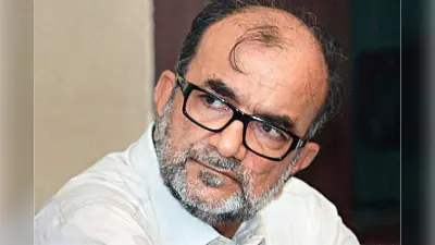 WB News : ममता बनर्जी कोर्ट के खिलाफ लगातार कर रही हैं टिप्पणी, अदालत पहुंचे विकास रंजन भट्टाचार्य