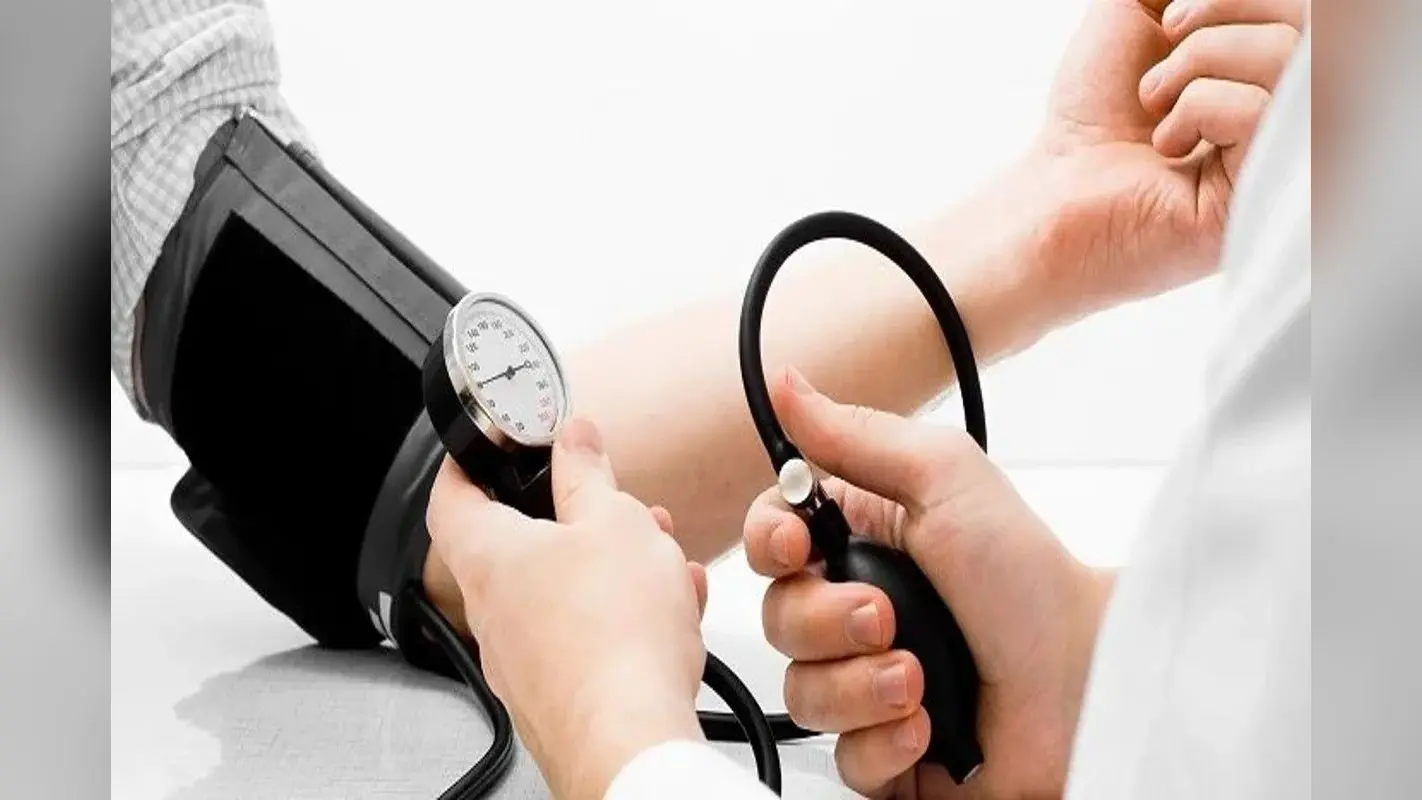 Blood pressure control: फल कैसे करते हैं ब्लड प्रेशर को मैनेज?