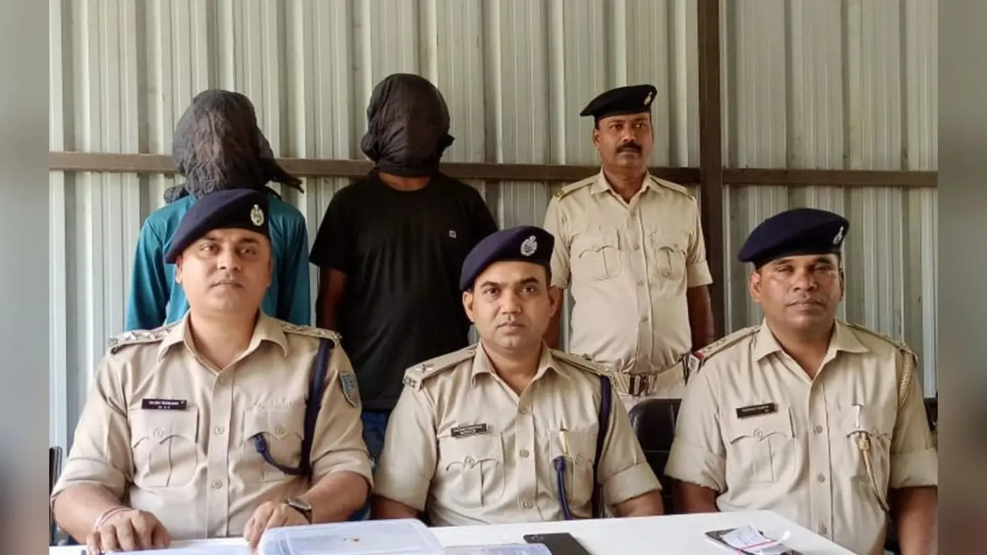 कंस्ट्रक्शन कंपनी से 9 लाख की लेवी मांगने वाले 2 अपराधियों को बोकारो पुलिस ने किया गिरफ्तार