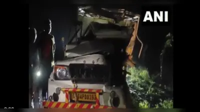Chhattisgarh : बेमेतरा में भीषण सड़क हादसा, तीन बच्चों सहित 9 की मौत