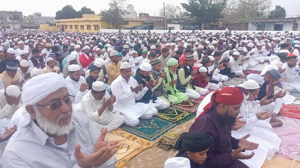 Eid-ul-Fitr 2024 : बुराइयों को त्याग कर नेकी को जीवन में शामिल करना सिखाता है जश्न-ए-ईद
