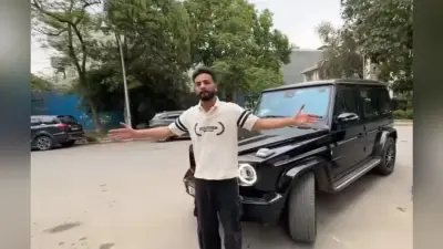 Elvish Yadav के गैराज में आई मर्सिडीज कार, सोशल मीडिया पर वीडियो किया पोस्ट