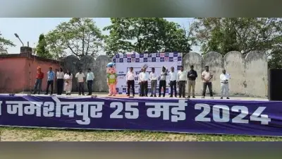 जमशेदपुर अक्षेस के सफाई कर्मियों ने ली मतदाता जागरूकता की शपथ