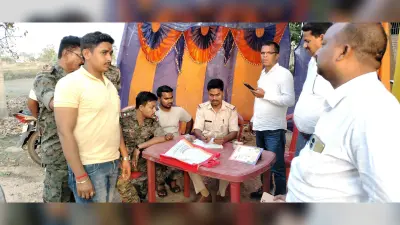 गिरिडीह में फ्लाइंग स्क्वायड और पुलिस ने चार वाहनों से बरामद किये 5.90 लाख रुपये