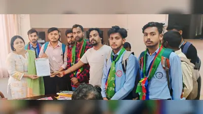डीएसपीएमयू में आजसू छात्र संघ ने किया घेराव